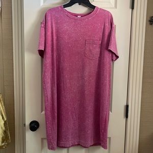 Old Navy tshirt dress. Size large. Very soft.